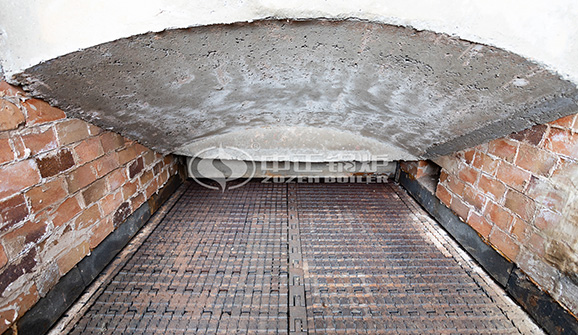 湖北遠(yuǎn)大1500萬(wàn)大卡YLW系列燃煤鏈條爐排導(dǎo)熱油鍋爐項(xiàng)目